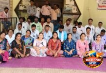 गडचिरोली नगर परिषदेत काम बंद आंदोलन; अहेरीतील अधिकारीवरील हल्ल्याच्या निषेधार्थ कर्मचाऱ्यांचा तीव्र संताप